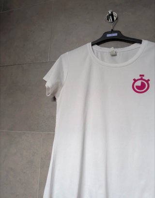 Camiseta deportiva blanca