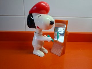 Muñeco Snoopy pintor grande McDonald's del 2000 de segunda mano