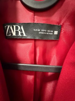 Traje de chaqueta y pantalón Zara rojo
