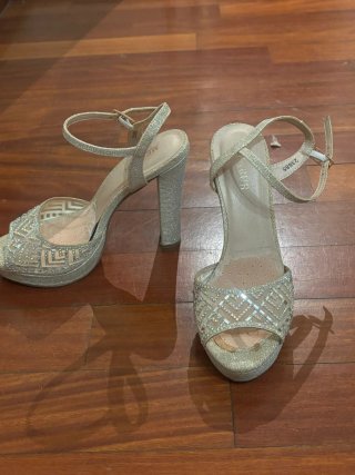 Tacones Menbur Dorados y Plateados