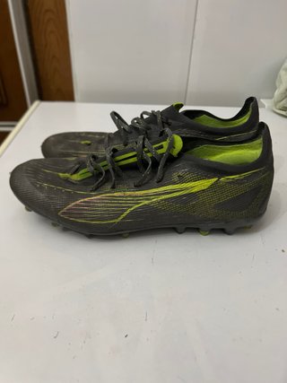 Botas de fútbol Puma ultra grises y verdes