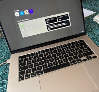 MacBook Air 15,3 2024 M3 Oro/Plata