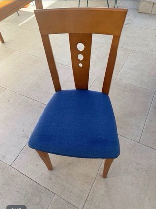 Mesa extensible y 4 sillas (se recoge en sabadell)
