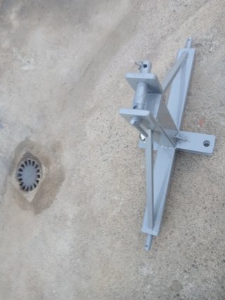 Tripuntal para enganche de bola