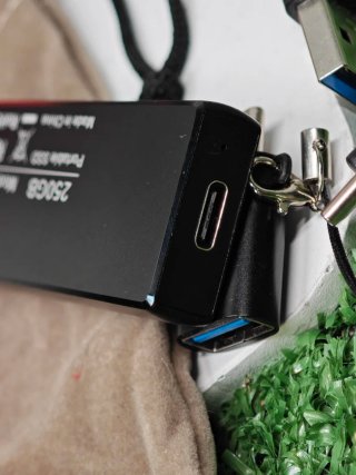 Disco Duro Portátil SSD 250GB