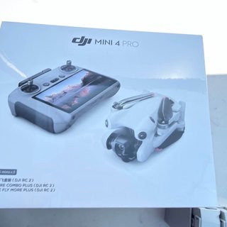 DJI Mini 4 Pro Drone con Accesorios