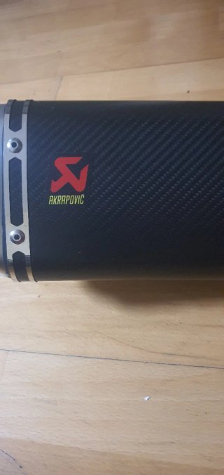 Escape Akrapovic Yamaha Carbono