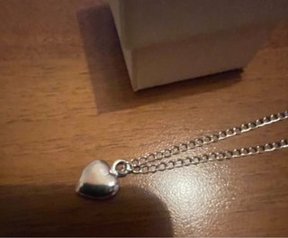 Braccialetto con ciondolo a cuore in metallo