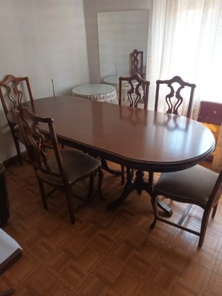 Mesa de comedor y 6 sillas