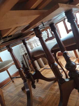 Mesa de comedor y 6 sillas