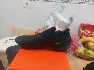 Botas de fútbol Nike Phantom GT talla 41