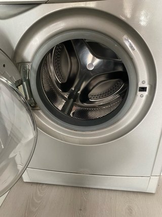 Lavadora secadora Indesit WDE71255