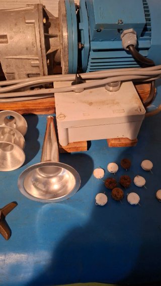 Máquina picadora y embutidora, solo 2 usos.