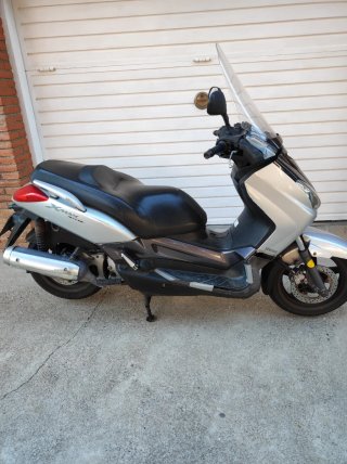 Yamaha X-MAX 125 LEER BIEN EL ANUNCIO