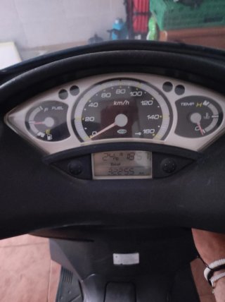 Yamaha X-MAX 125 LEER BIEN EL ANUNCIO