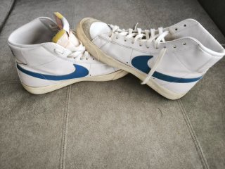 Nike Blazer Mid Zapatillas Blancas y Azules
