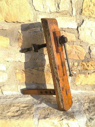 Antiguo tornillo banco carpintero grande