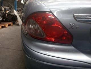 Pilotos Traseros Jaguar X-Type