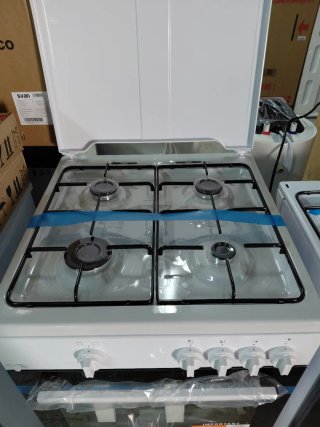 Cocina de gas con horno Beko nueva luz interior