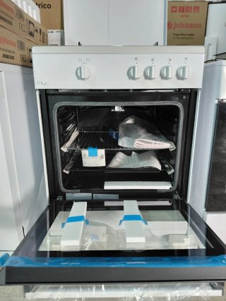 Cocina de gas con horno Beko nueva luz interior