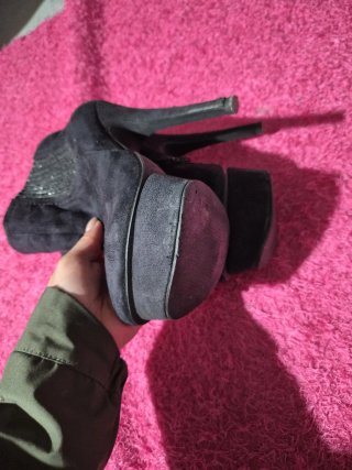 Botines de tacón negros