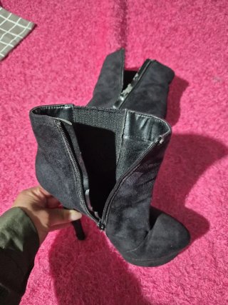 Botines de tacón negros