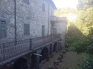 Villa da ristrutturare Bagnone Lunigiana