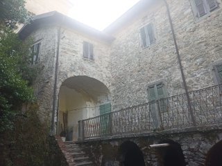 Villa da ristrutturare Bagnone Lunigiana