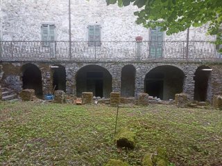 Villa da ristrutturare Bagnone Lunigiana