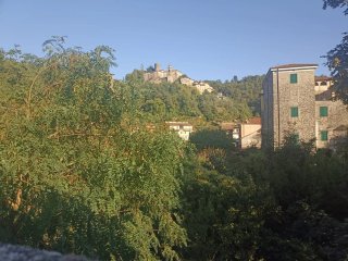 Villa da ristrutturare Bagnone Lunigiana