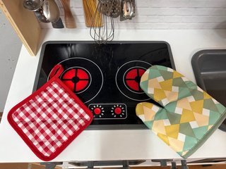 Cocina de juguete con accesorios