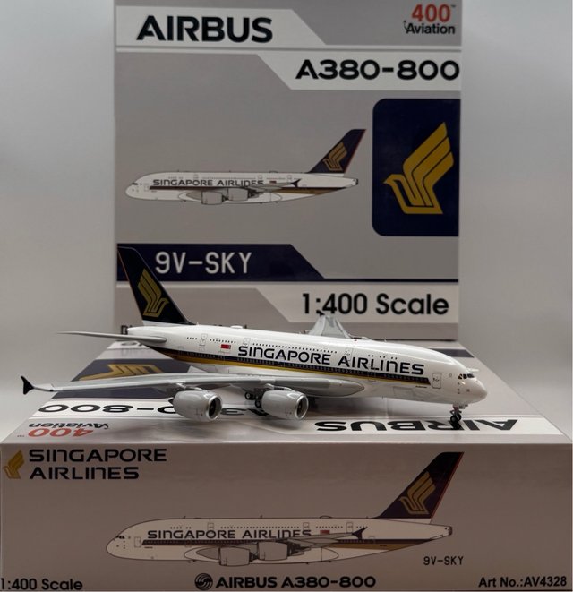Singapore Airlines A380-800 1:400 AV4328