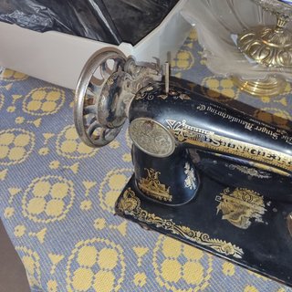 Máquina de coser Singer antigua