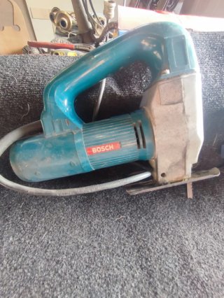 Caladora Bosch Profesional y lijadora agojama