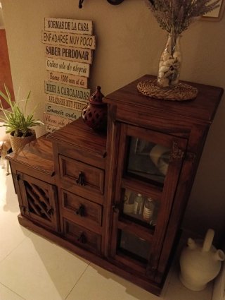 Mueble mexicano de entrada