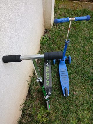 Patinete infantil (+ regalo otro sin freno)