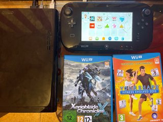 Nintendo Wii U Negra + Juegos