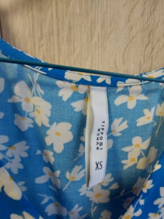 Vestido de verano estampado con margaritas