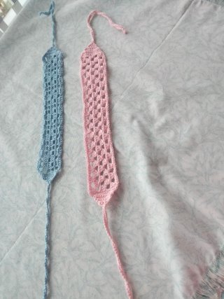 Diadema de crochet azul