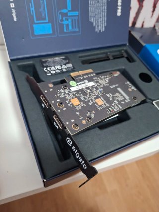 Capturadora elgato 4K 60 PRO