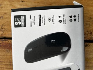 Tastiera wireless per computer desktop