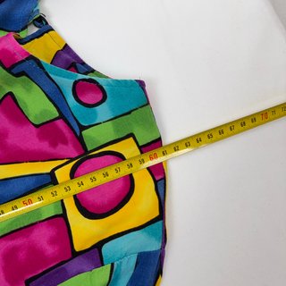 Blusa abstracta vintage de Willow Ridge con mangas cortas
