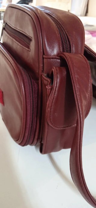 Bolso bandolera piel Morison Italy  color burdeos