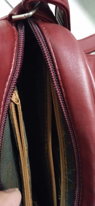 Bolso bandolera piel Morison Italy  color burdeos