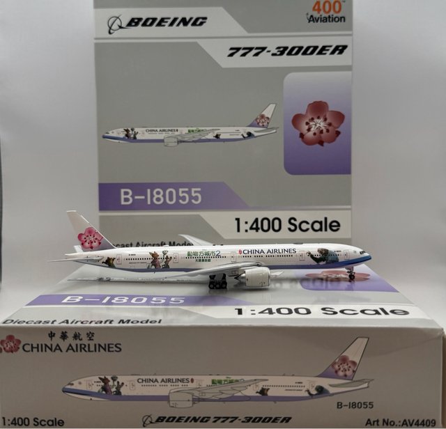 China Airlines B777-300ER Zootopia 2 B-18055