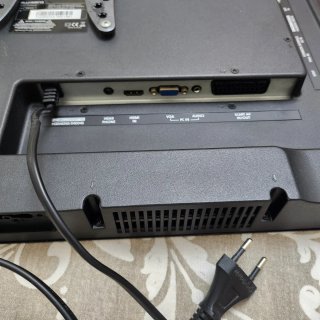 TV Blu:sens 24 HD H326B24A Negra no tiene pie