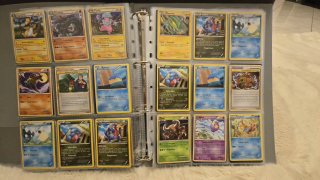Lotto 100 Carte Pokémon Vintage + Sole e Luna