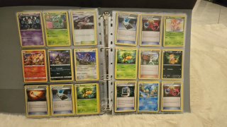Lotto 100 Carte Pokémon Vintage + Sole e Luna
