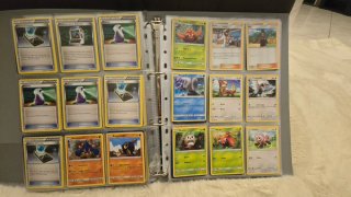 Lotto 100 Carte Pokémon Vintage + Sole e Luna