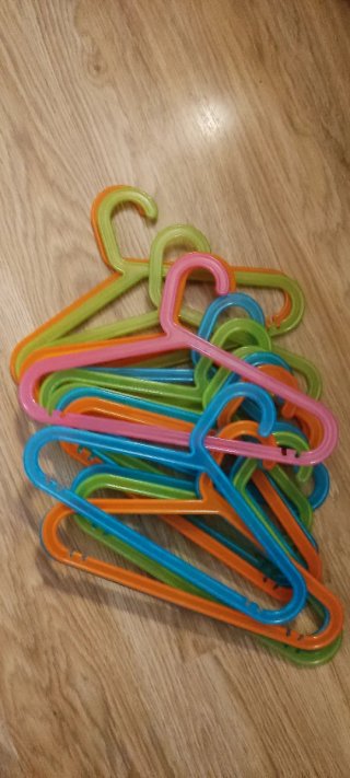 Lote 20 Perchas Plástico Colores Niños